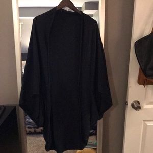 Multiple use shawl/scarf